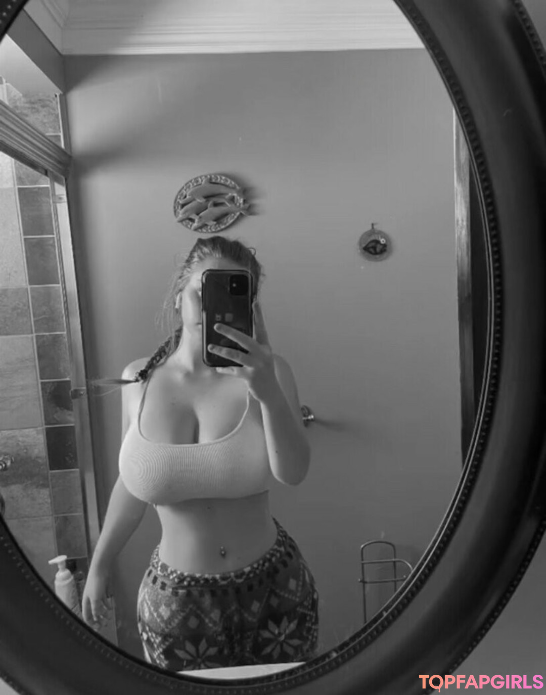 Naakte gelekte OnlyFans-foto van Haileyyfriz #3 Naakte gelekte OnlyFans-foto van Haileyyfriz #3