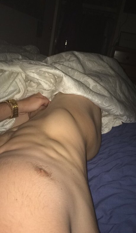 Naakte gelekte OnlyFans-foto van Jaydenrembacher