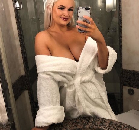 Zandra May