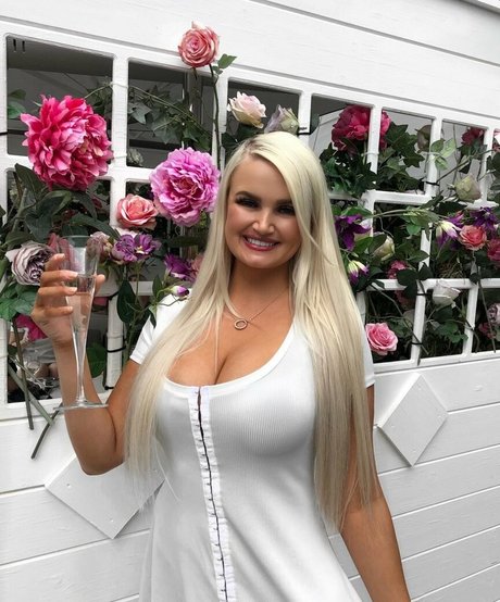 Zandra May