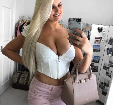 Zandra May