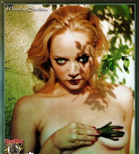 Naakte gelekte OnlyFans-foto van Marley Shelton
