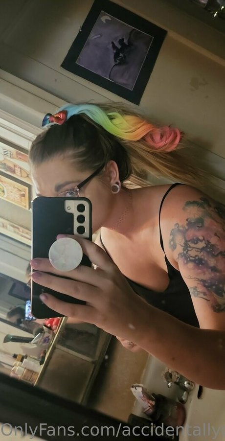 Naakte gelekte OnlyFans-foto van Accidentallydelicious