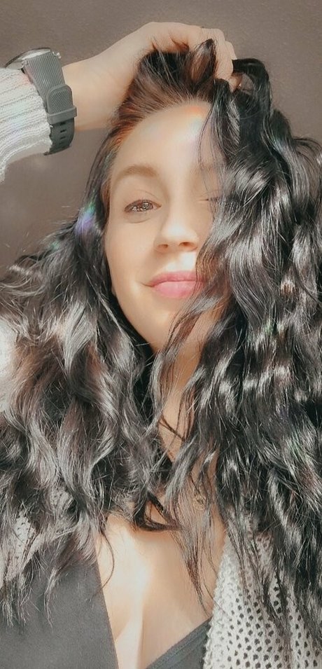 Naakte gelekte OnlyFans-foto van Naughtywifelife