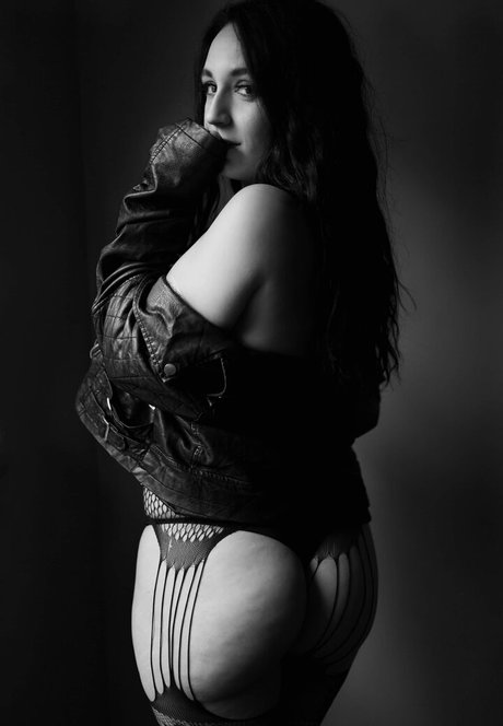 Naughtywifelife