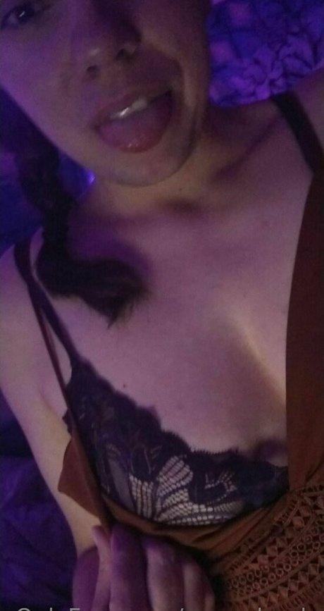 Naakte gelekte OnlyFans-foto van Amandaorly