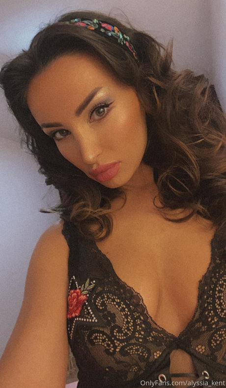 Alyssia_kent