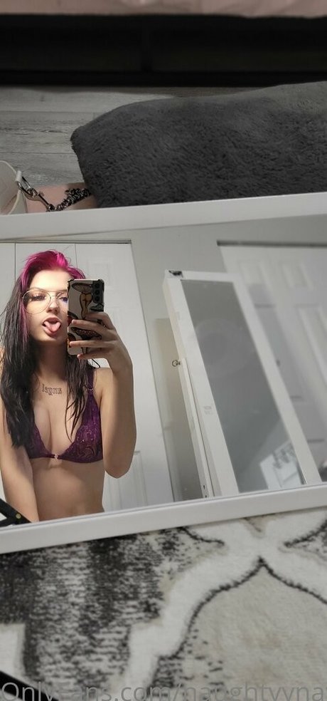 Naughtyynavii