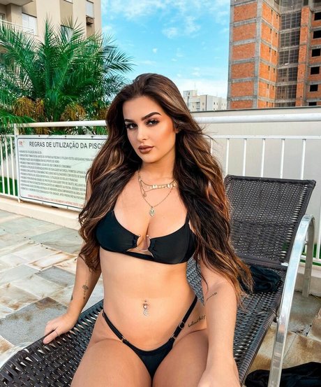 Sthefany Oliveira
