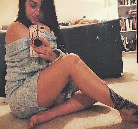 Naakte gelekte OnlyFans-foto van Zaynes91
