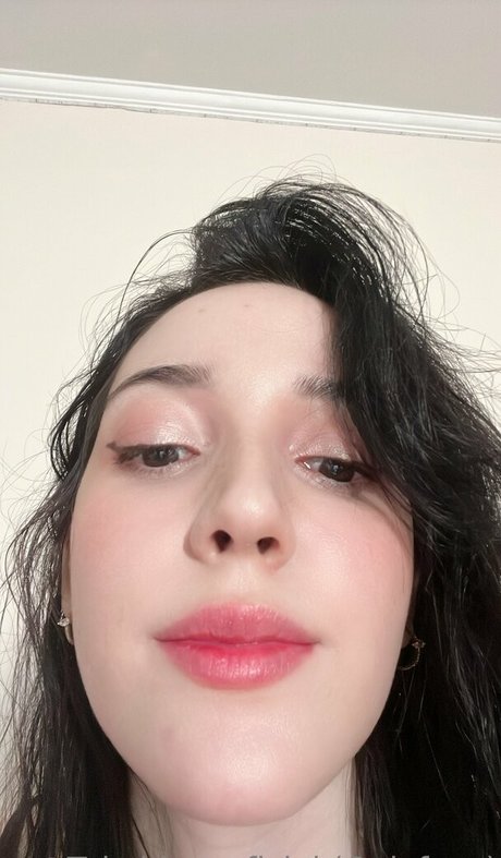Naakte gelekte OnlyFans-foto van Takaidesuoficial