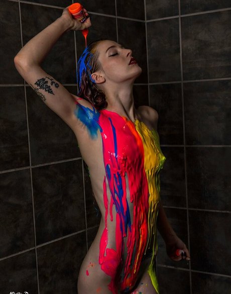 Naakte gelekte OnlyFans-foto van Sorakat