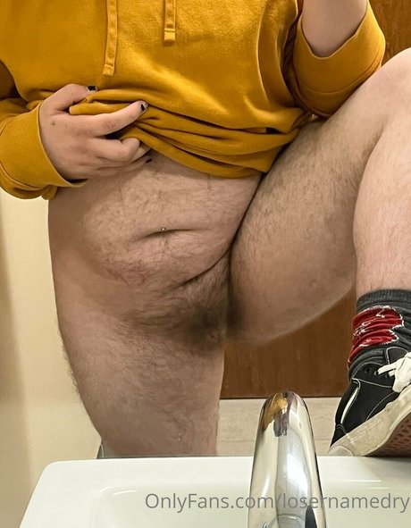 Naakte gelekte OnlyFans-foto van Losernamedry