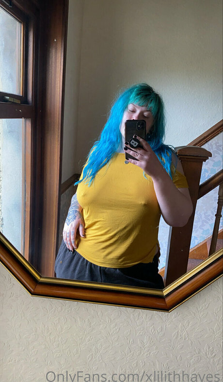 Naakte gelekte OnlyFans-foto van Xlilithhayes