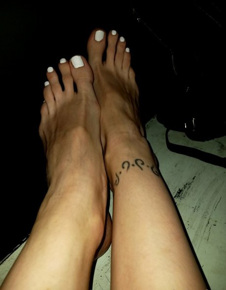 Clarita.feet