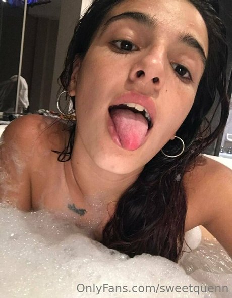 Naakte gelekte OnlyFans-foto van Sweetquenn