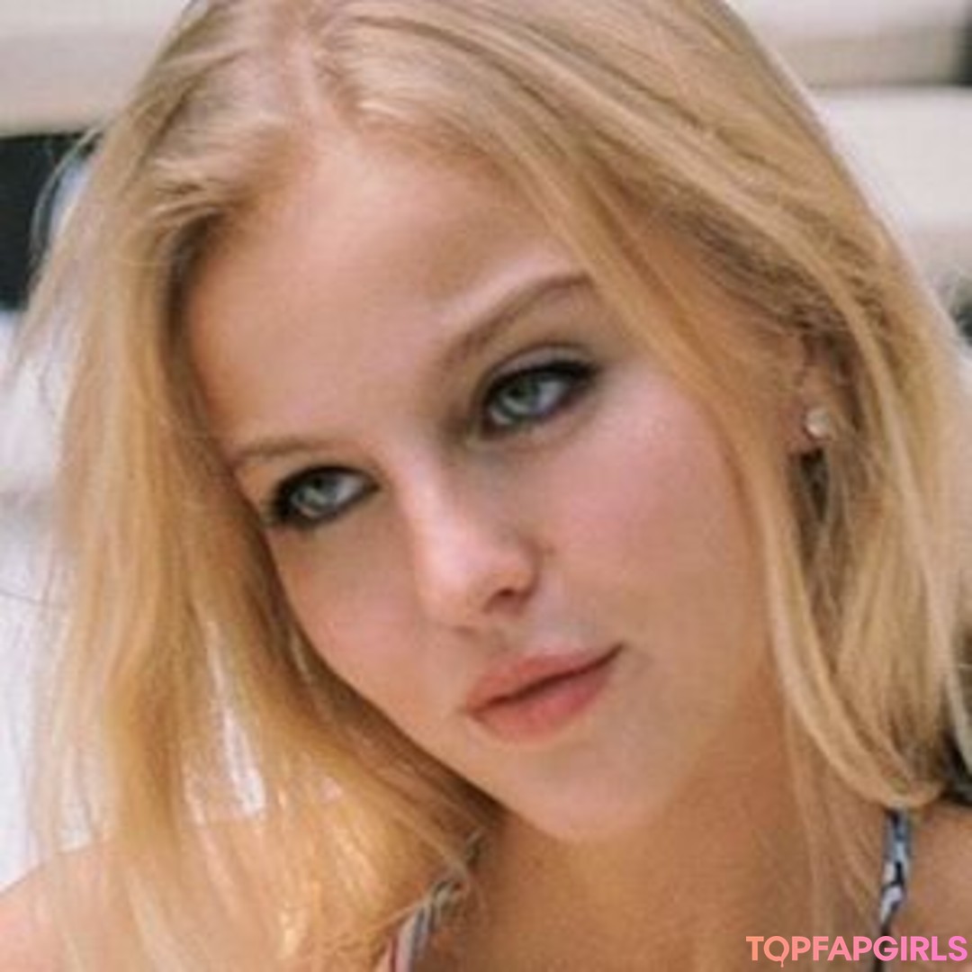 Naakte gelekte OnlyFans-foto van Morgan Cryer #2 Naakte gelekte OnlyFans-foto van Morgan Cryer #2