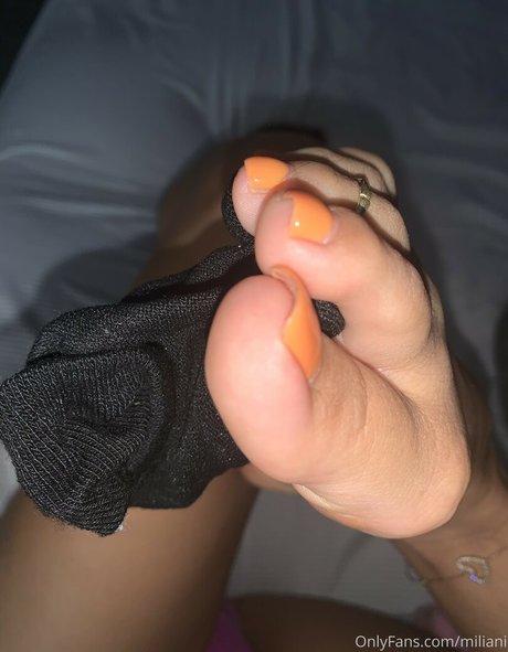 Naakte gelekte OnlyFans-foto van Miliani