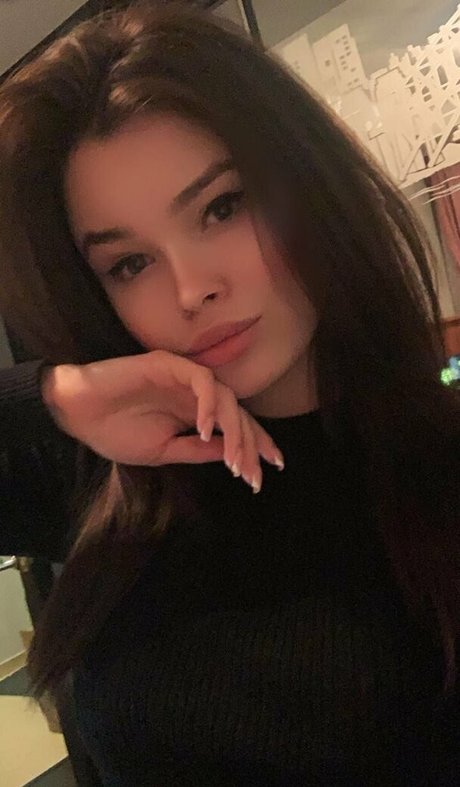Naakte gelekte OnlyFans-foto van Leylaofangel