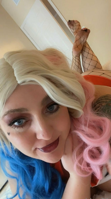 Naakte gelekte OnlyFans-foto van Queenbbw01