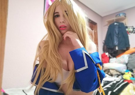 Naakte gelekte OnlyFans-foto van Yokofoxy