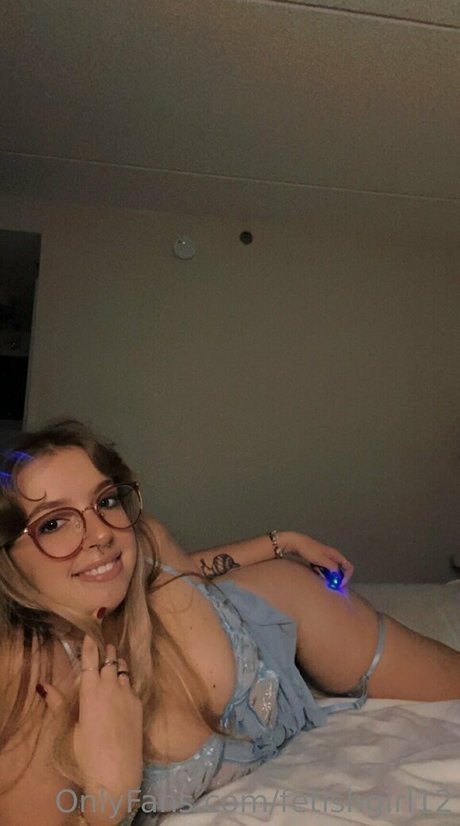 Naakte gelekte OnlyFans-foto van Fetishgirl12