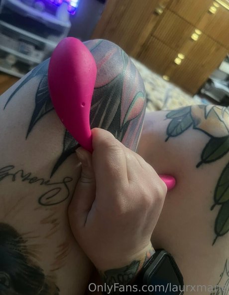 Naakte gelekte OnlyFans-foto van Laurxmarie
