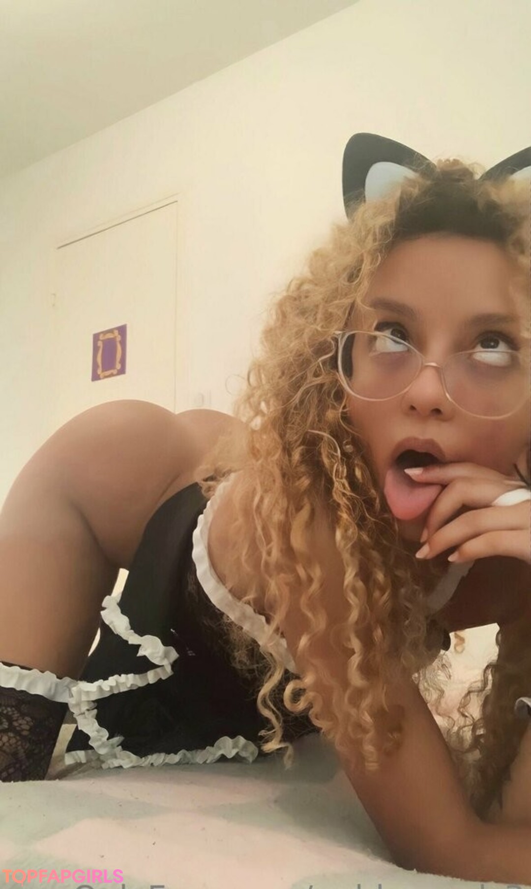 Naakte gelekte OnlyFans-foto van Goldencurls3 #52 Naakte gelekte OnlyFans-foto van Goldencurls3 #52