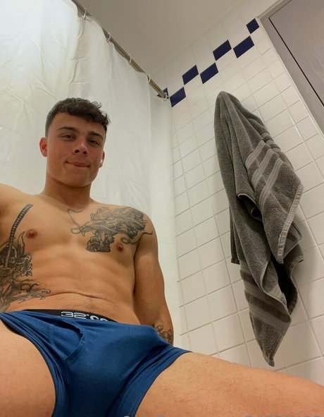 Naakte gelekte OnlyFans-foto van Itsreallyyjj