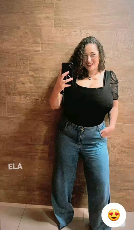 Naakte gelekte OnlyFans-foto van Maria T