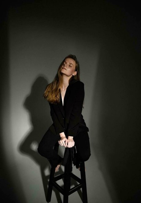 Naakte gelekte OnlyFans-foto van Anastasiiiyaa