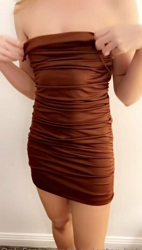 Thedoctorhotwife