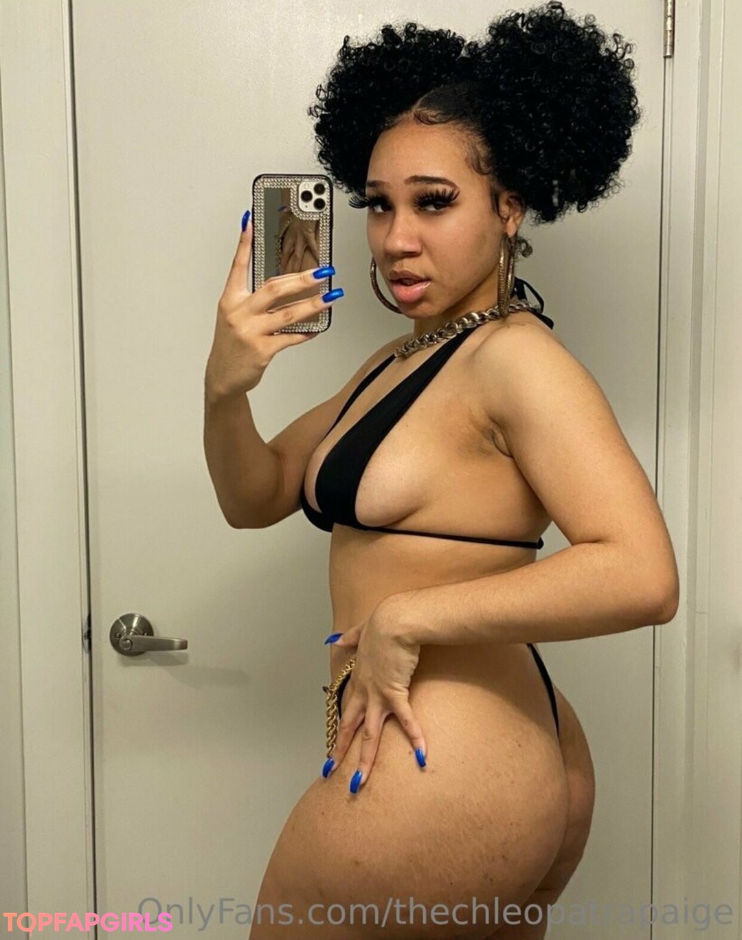 Naakte gelekte OnlyFans-foto van Thechleopatrapaige #4 Naakte gelekte OnlyFans-foto van Thechleopatrapaige #4