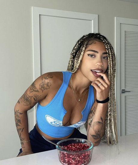 Naakte gelekte OnlyFans-foto van Thevenusdesire