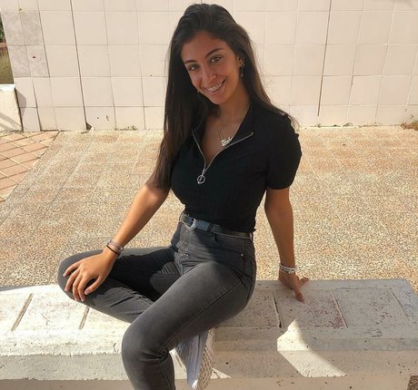 Naakte gelekte OnlyFans-foto van Shahar Halaf