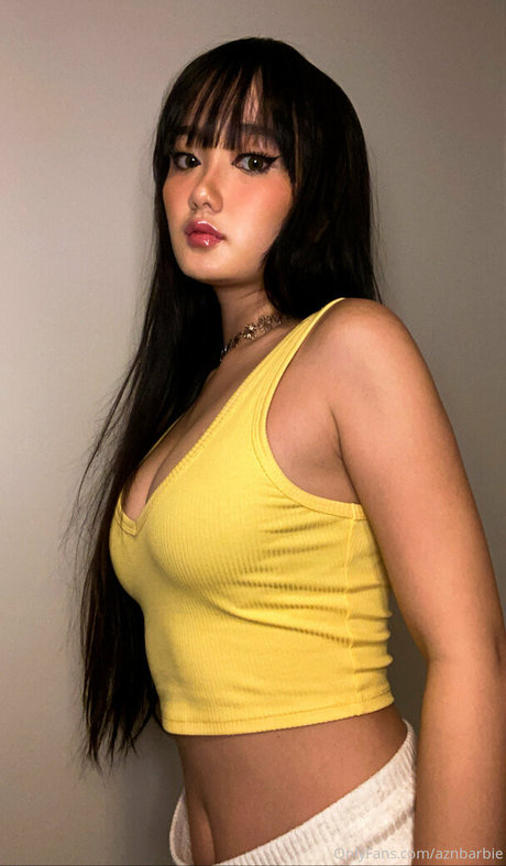 Naakte gelekte OnlyFans-foto van Littlebunnybabie