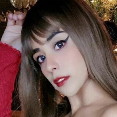 Naakte gelekte OnlyFans-foto van Pinku Cosplay