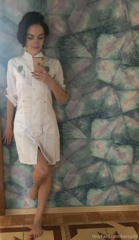 Naakte gelekte OnlyFans-foto van Berryrita