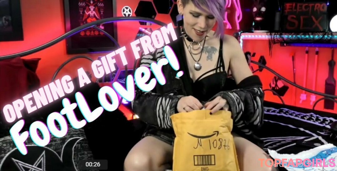 Naakte gelekte OnlyFans-foto van Fatalgothfree #25 Naakte gelekte OnlyFans-foto van Fatalgothfree #25