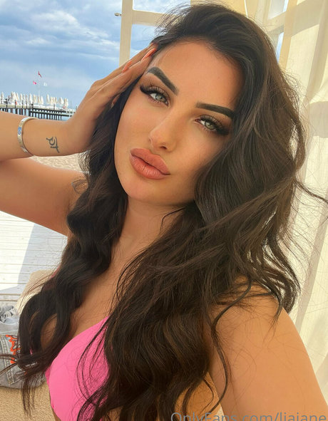 Naakte gelekte OnlyFans-foto van Liajane
