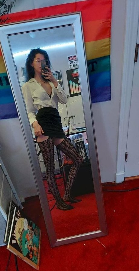 Naakte gelekte OnlyFans-foto van Thewaaa
