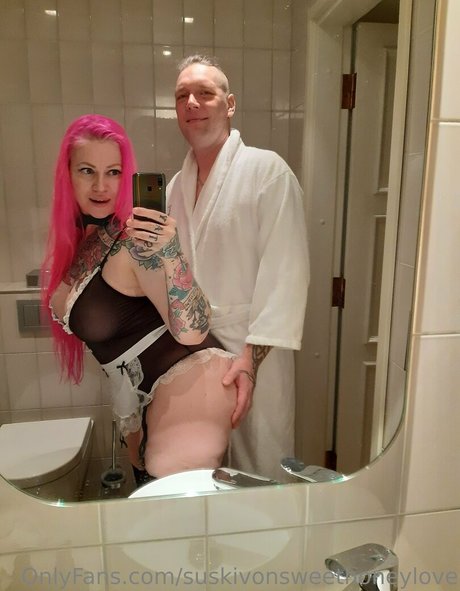 Naakte gelekte OnlyFans-foto van Suskivonsweethoneylove