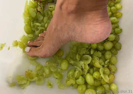 Naakte gelekte OnlyFans-foto van Ladydior31