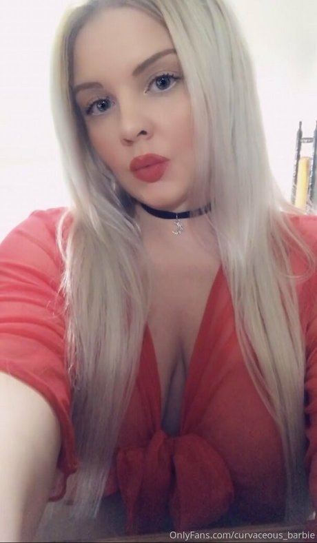 Naakte gelekte OnlyFans-foto van Curvaceousbarbie
