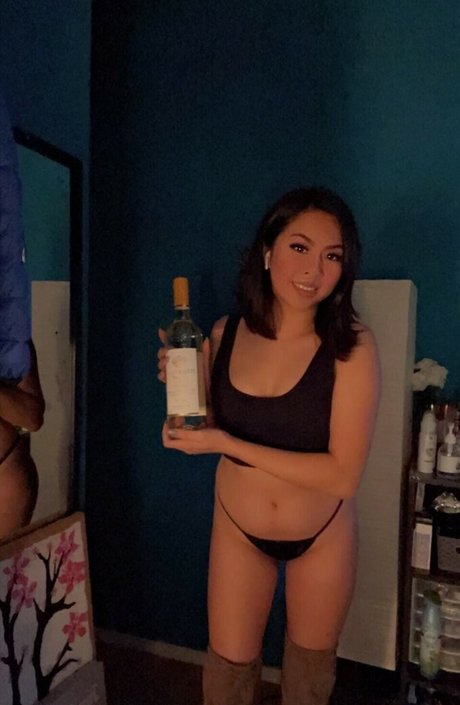 Naakte gelekte OnlyFans-foto van Ohitslynnn