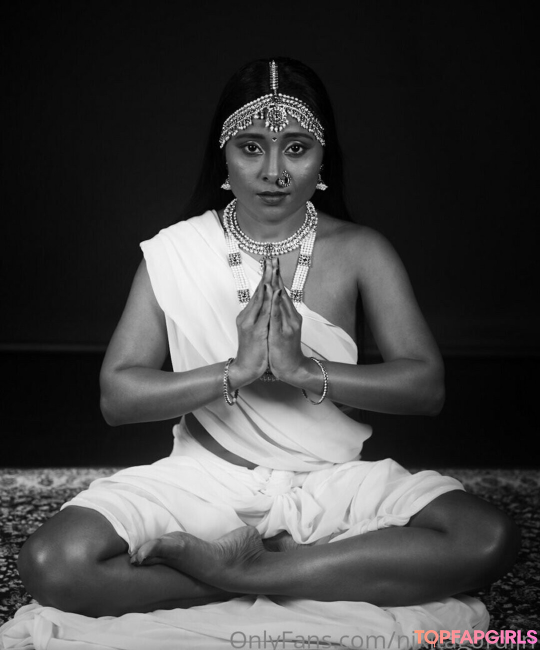 Naakte gelekte OnlyFans-foto van Nikitagordijn #7