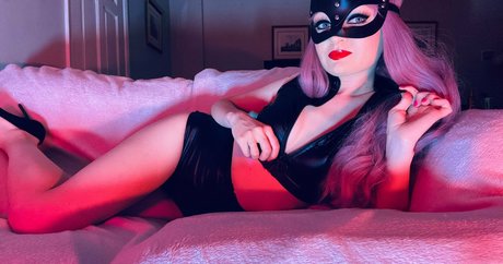 Naakte gelekte OnlyFans-foto van Pinkfreyafree