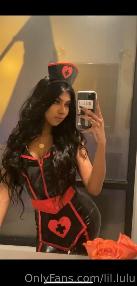 Naakte gelekte OnlyFans-foto van Luluchicago