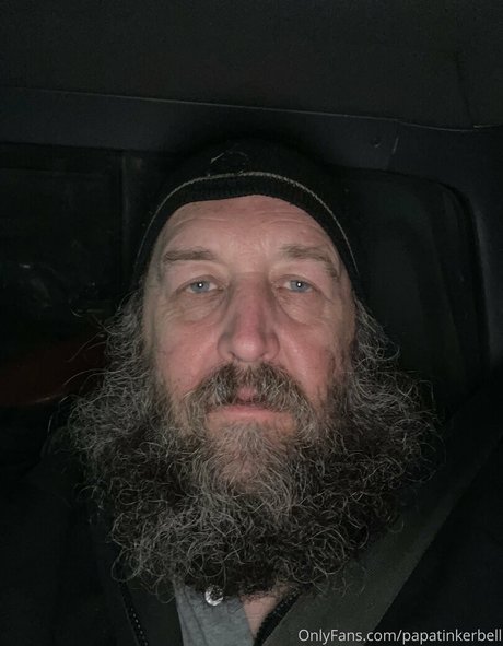 Naakte gelekte OnlyFans-foto van Garyakagarebear
