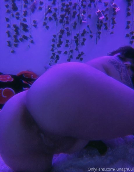 Naakte gelekte OnlyFans-foto van Lunaghoul
